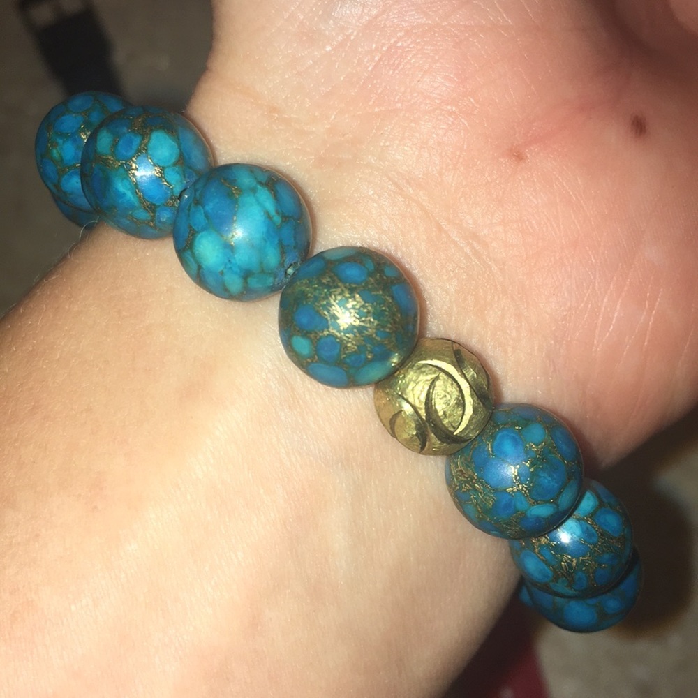 Beaded gold accent bracelet